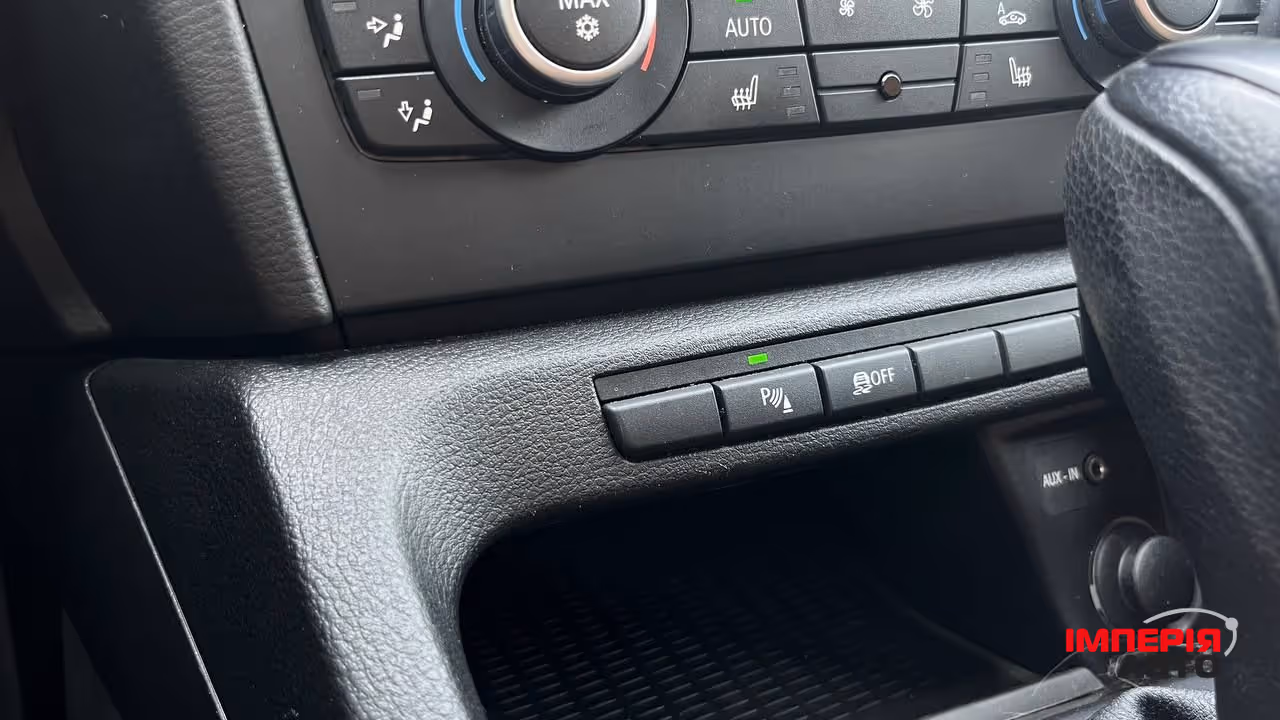 BMW X1 - фото 15