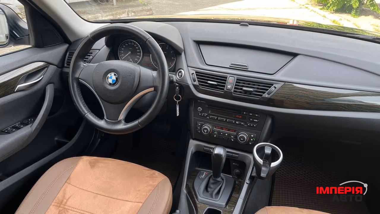 BMW X1 - фото 12