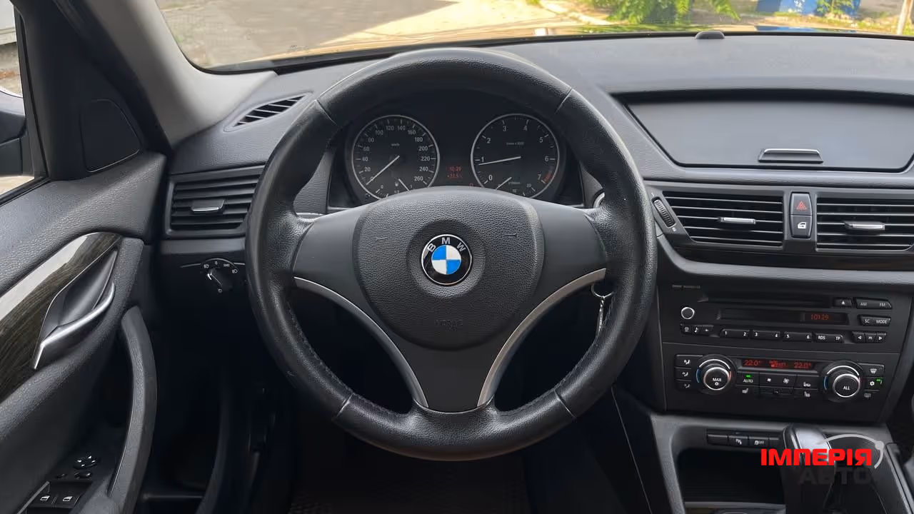 BMW X1 - фото 18