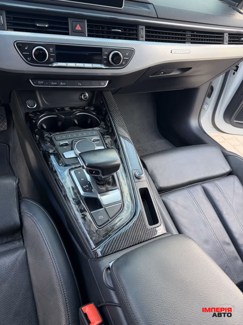 Audi A4 - фото 13