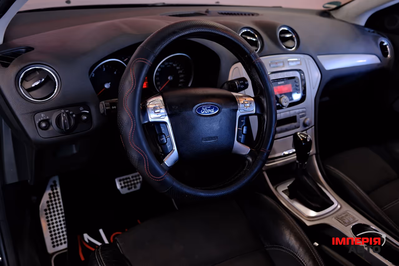 Ford Mondeo - фото 7