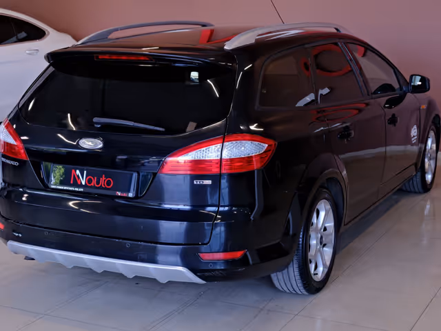 Ford Mondeo - фото 5