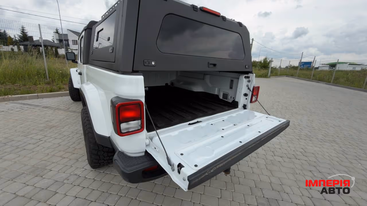 Jeep Gladiator - фото 19