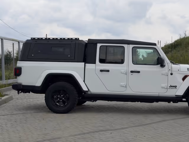 Jeep Gladiator - фото 2