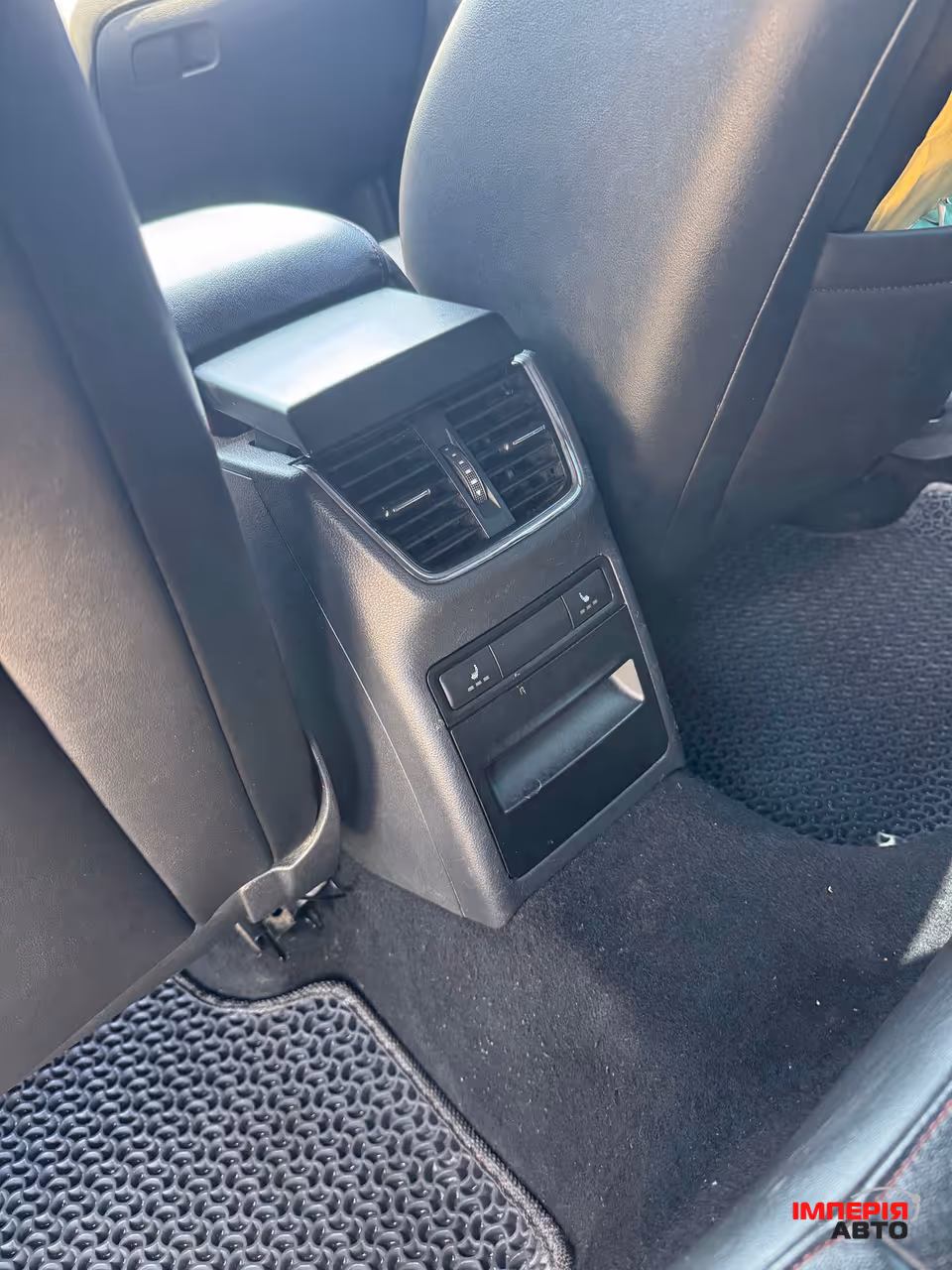 Skoda Octavia RS - фото 24