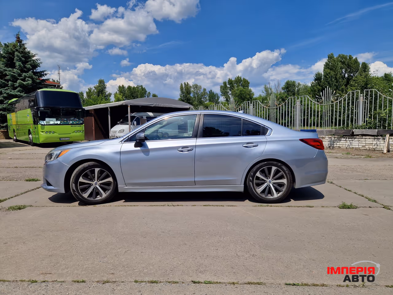 Subaru Legacy - фото 7