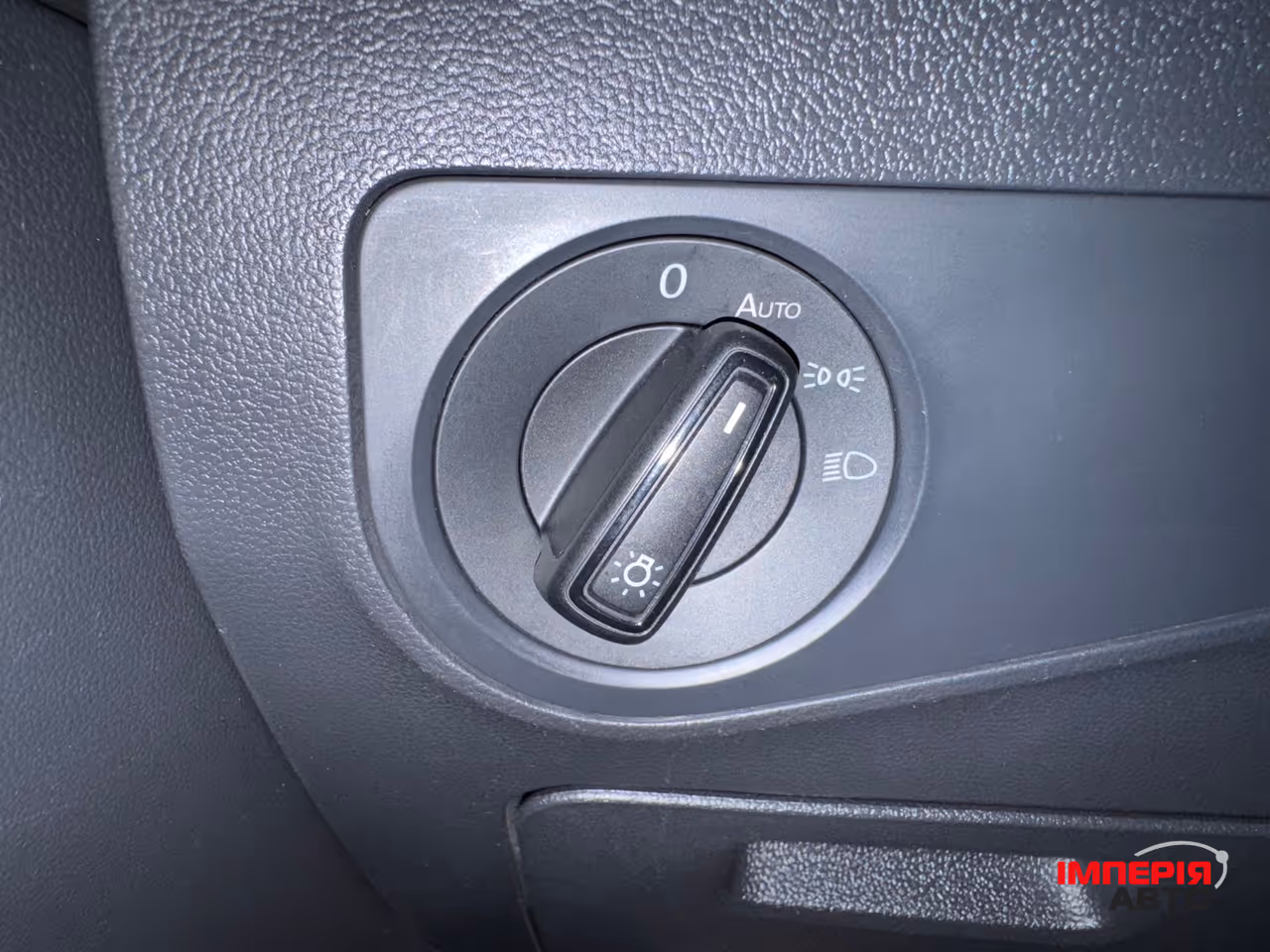 Volkswagen Tiguan - фото 19