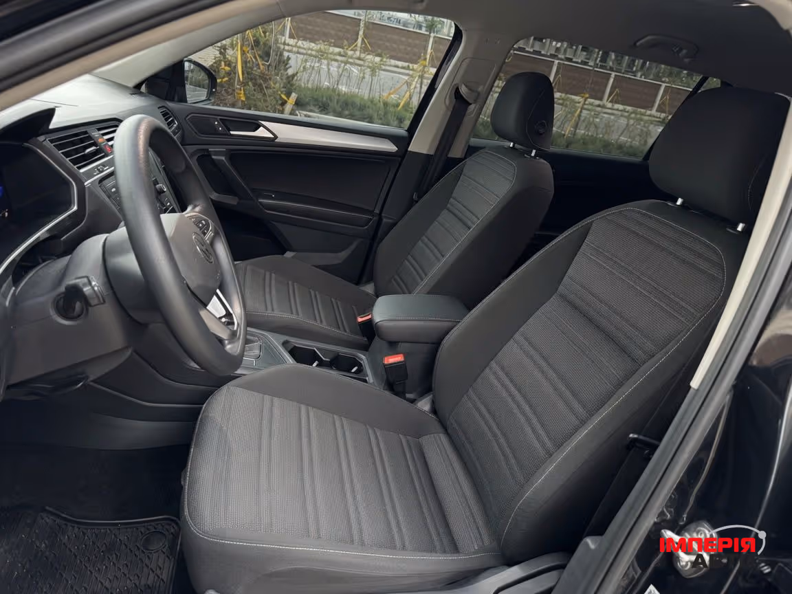 Volkswagen Tiguan - фото 16