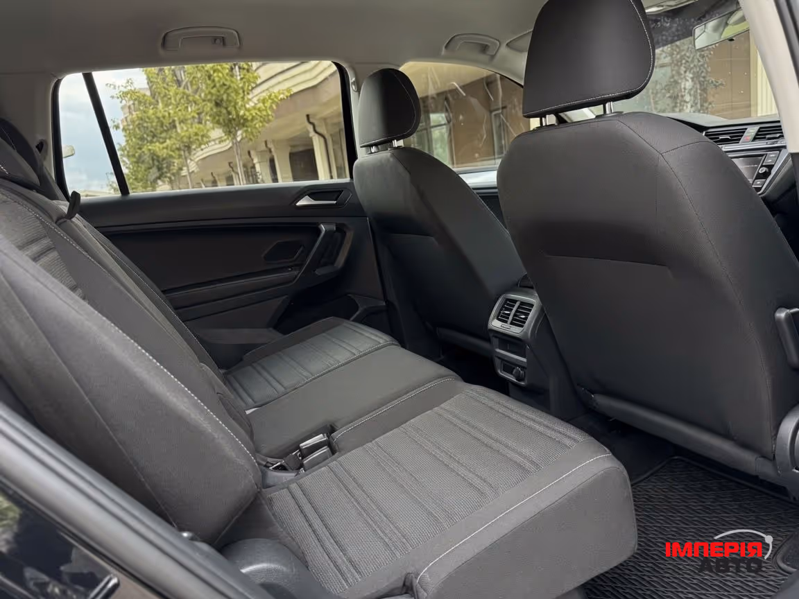 Volkswagen Tiguan - фото 15
