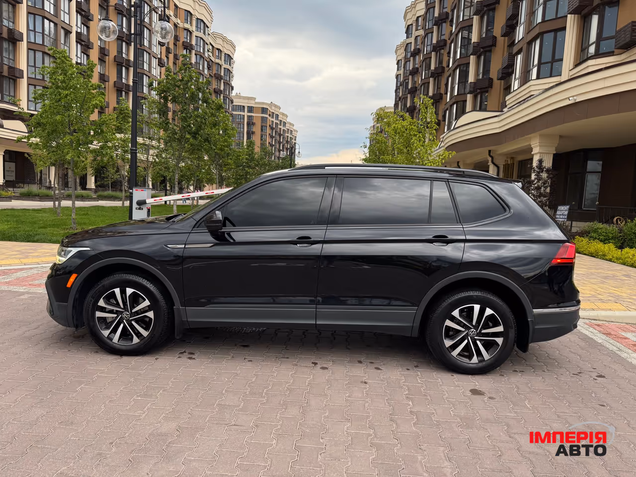 Volkswagen Tiguan - фото 3