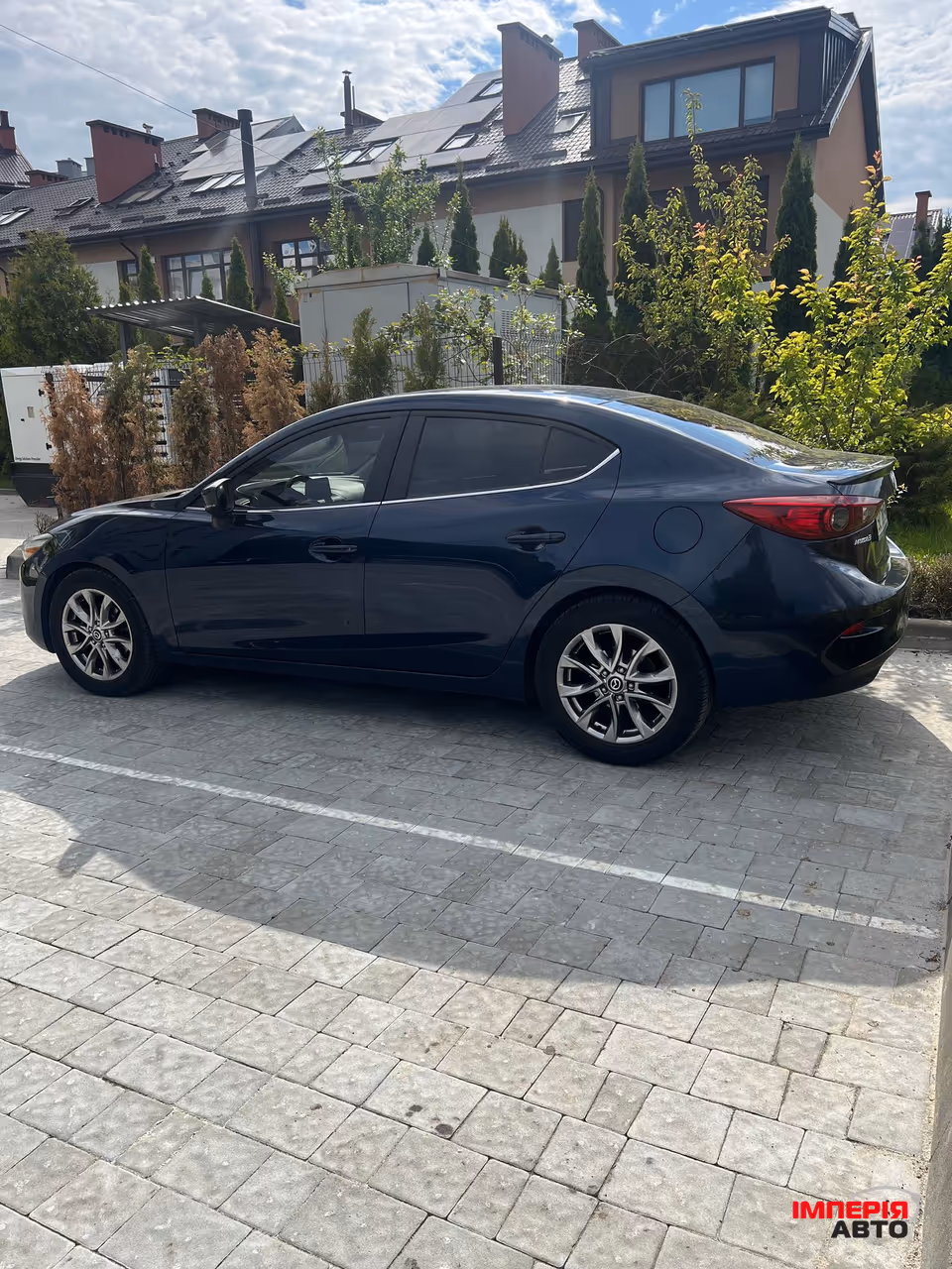 Mazda 3 - фото 12