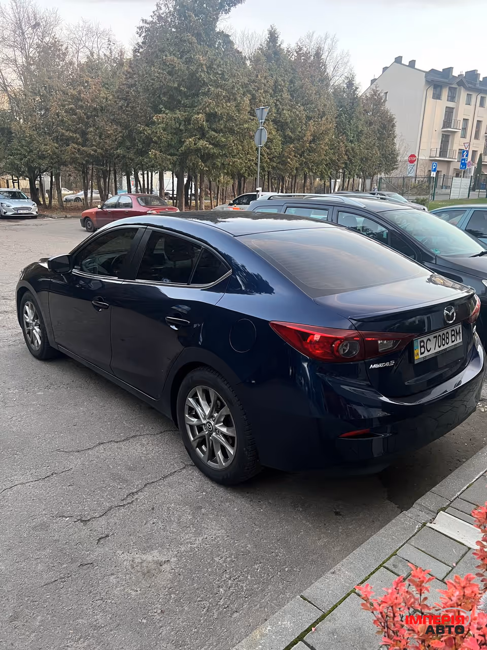 Mazda 3 - фото 13