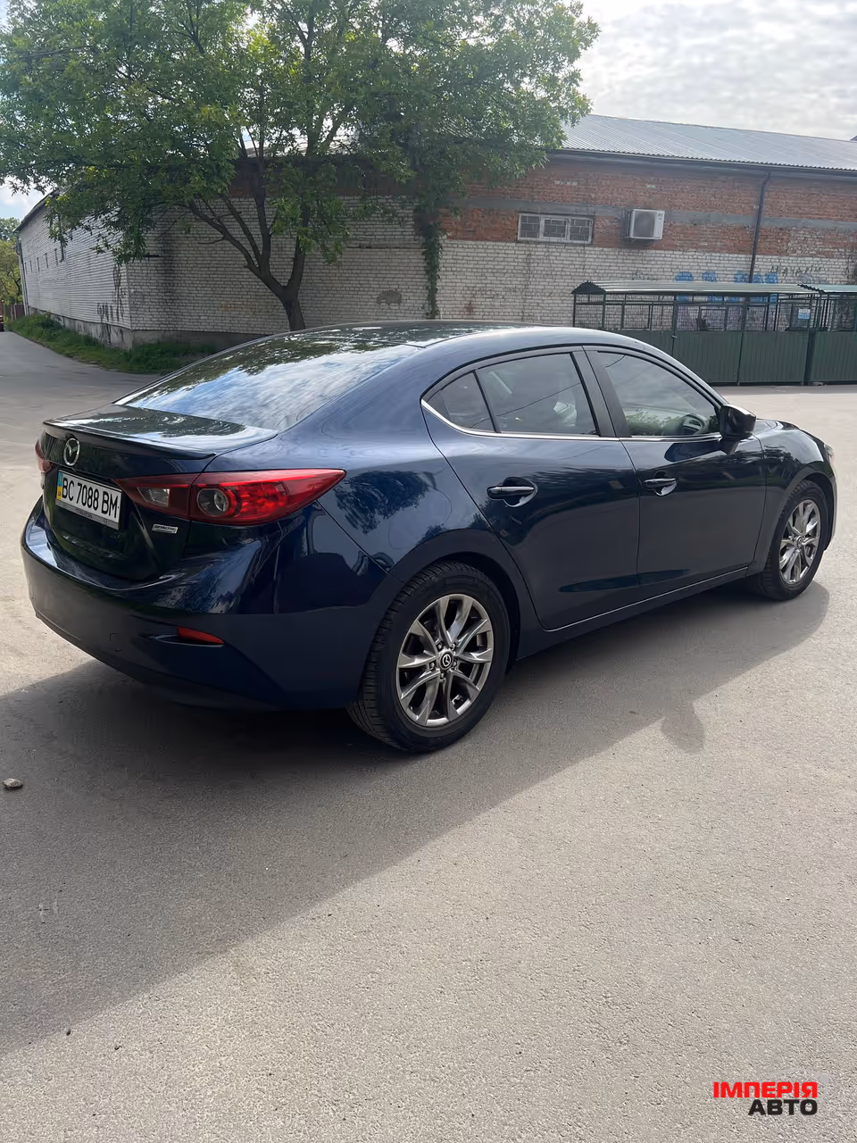 Mazda 3 - фото 15