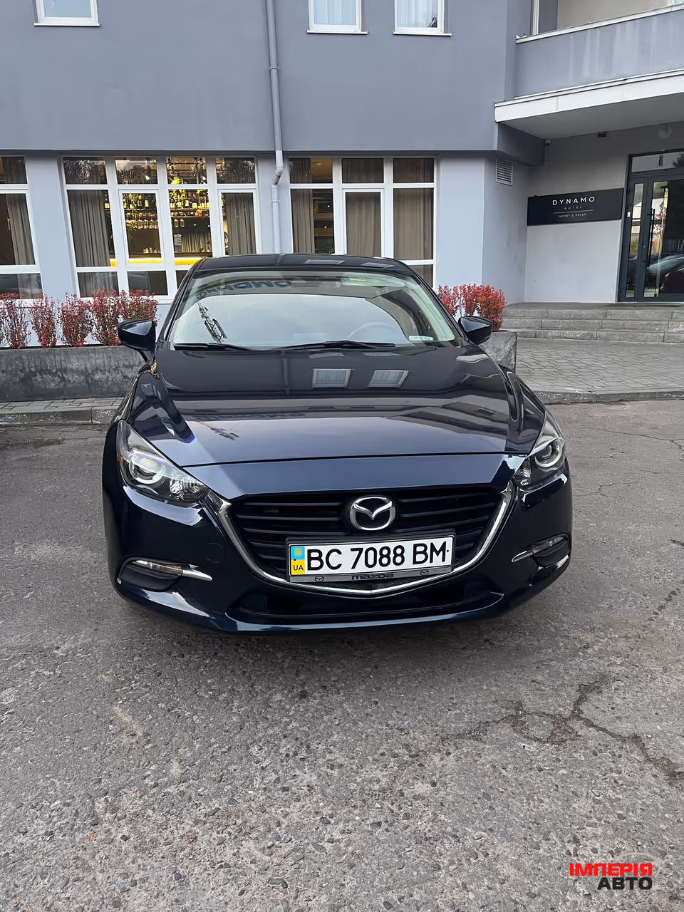 Mazda 3 - фото 4