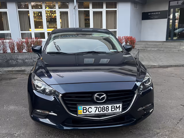 Mazda 3 - фото 4