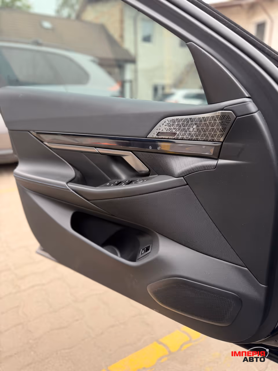 BMW i5 - фото 9