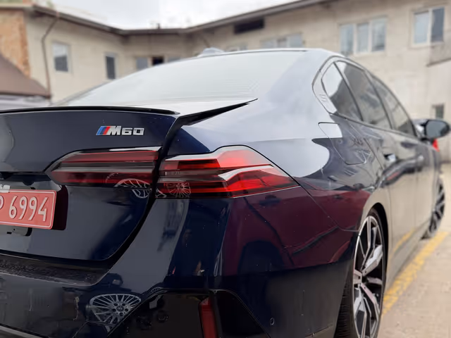 BMW i5 - фото 5