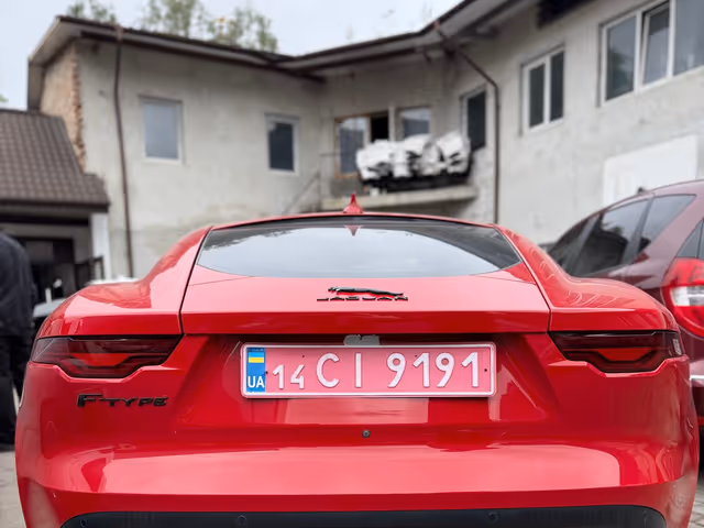 Jaguar F-Type - фото 1