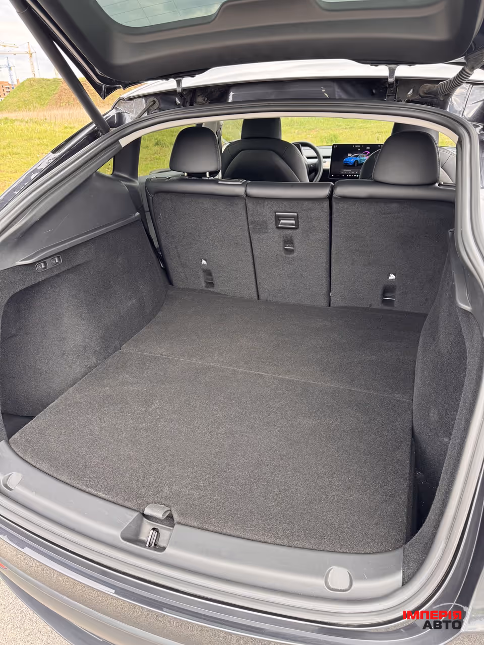 Tesla Model Y - фото 16