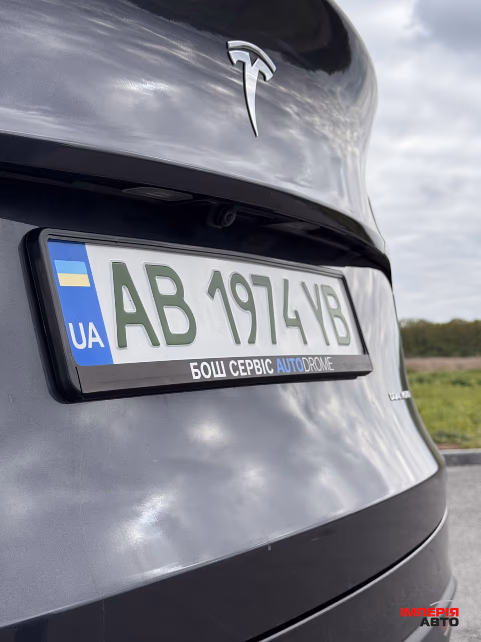 Tesla Model Y - фото 10