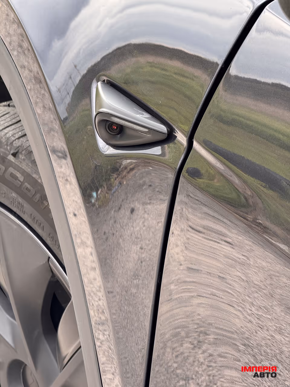 Tesla Model Y - фото 11