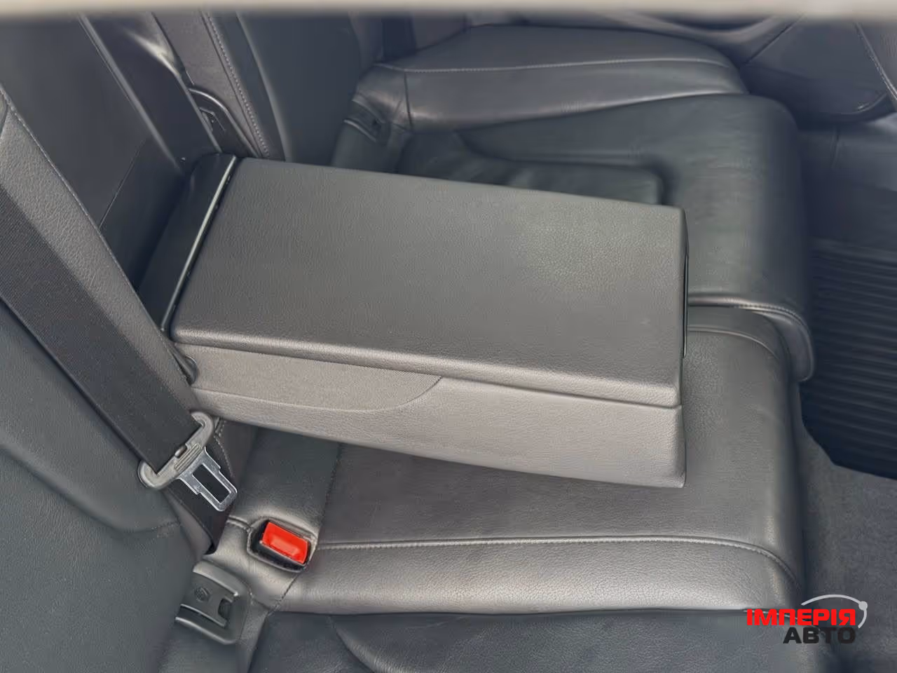 Audi A4 - фото 48
