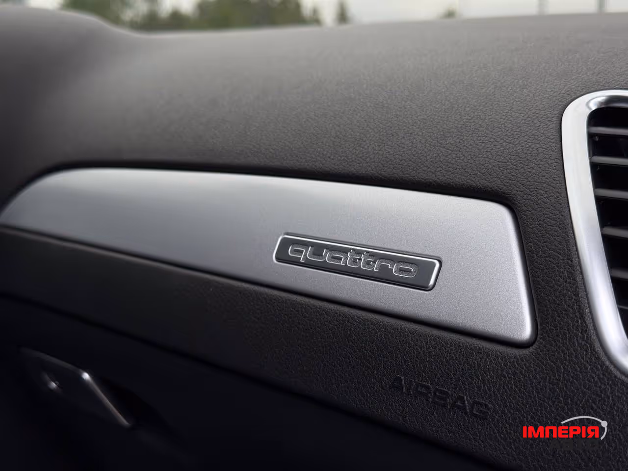 Audi A4 - фото 50