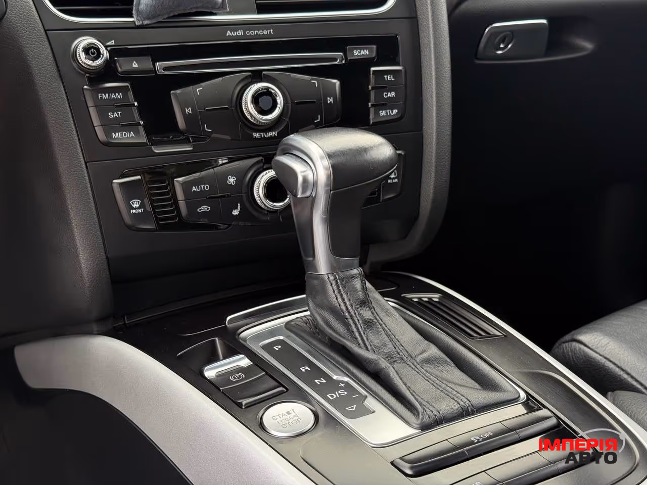 Audi A4 - фото 35