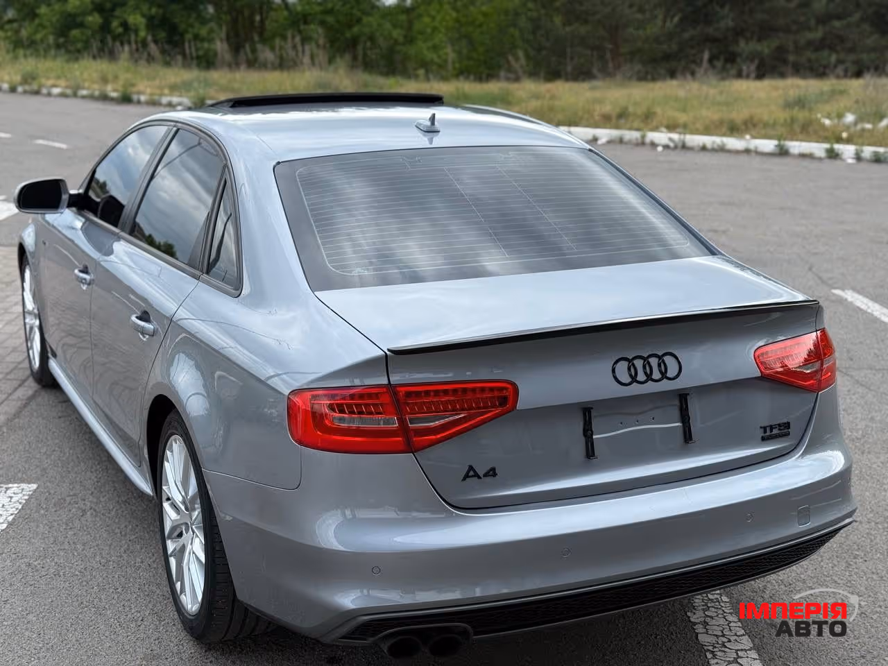 Audi A4 - фото 9