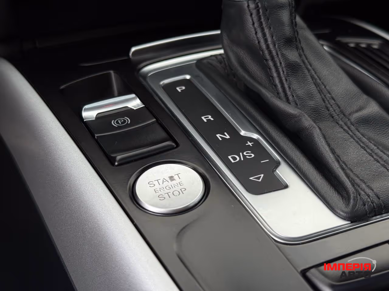 Audi A4 - фото 36