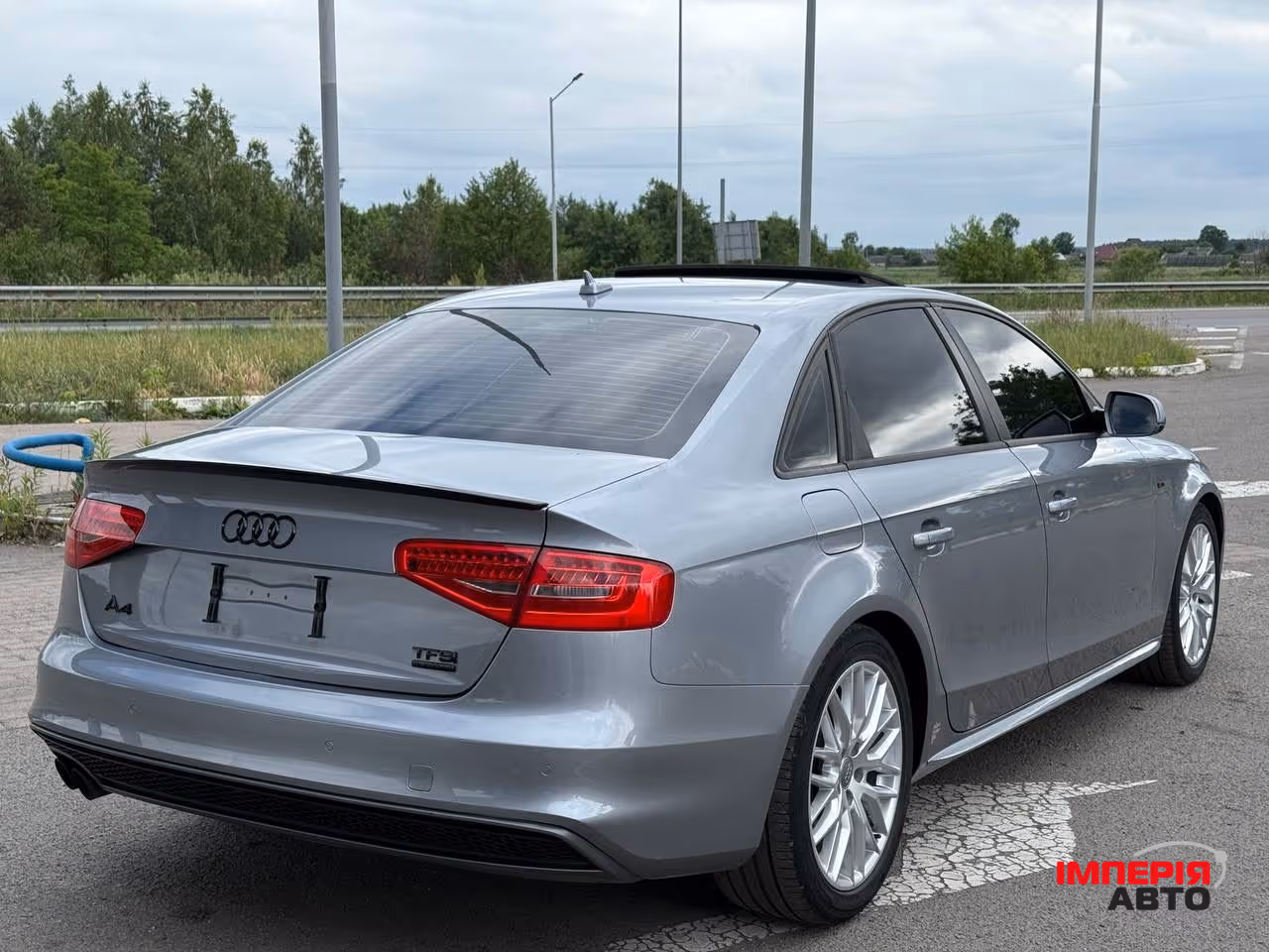 Audi A4 - фото 13