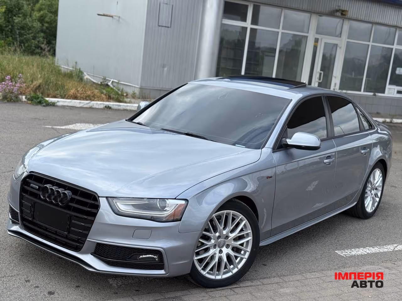 Audi A4 - фото 2