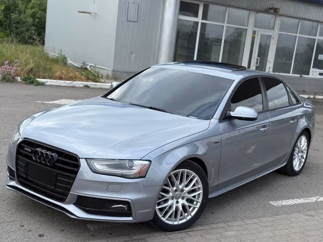 Audi A4 - фото 2