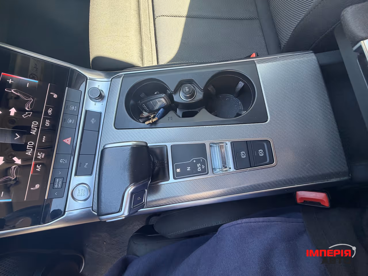 Audi A6 - фото 23