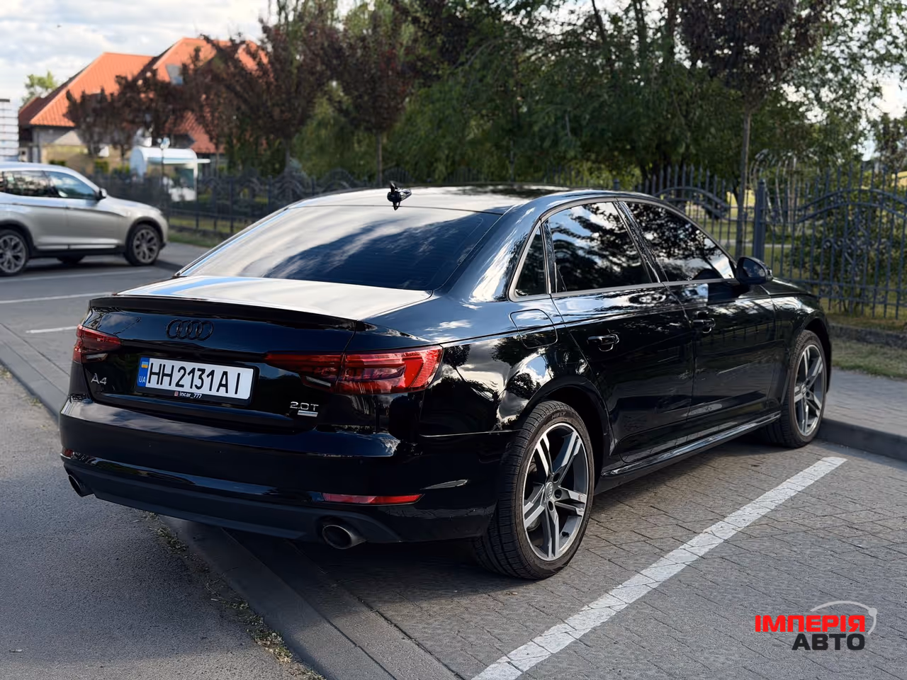 Audi A4 - фото 6