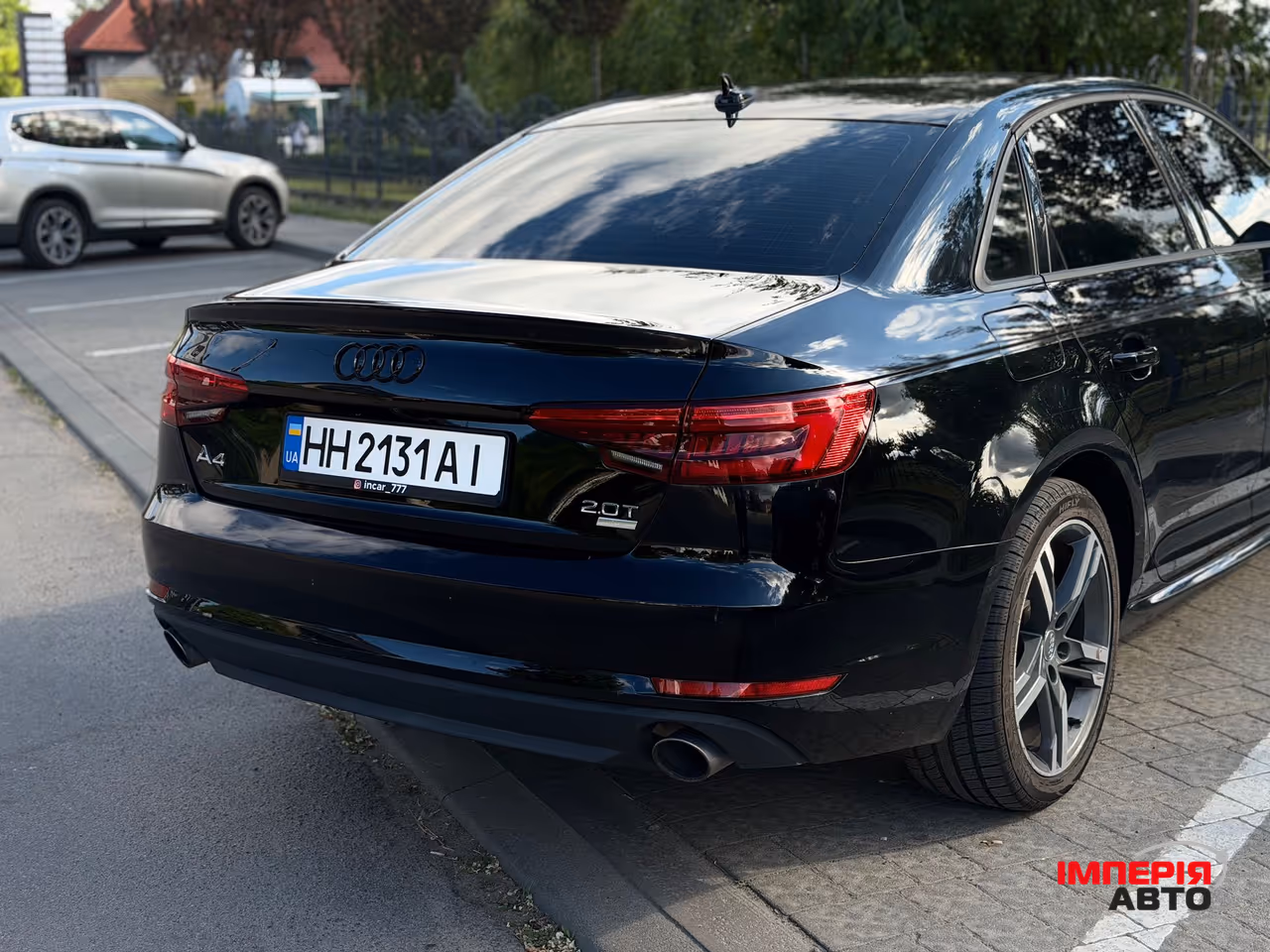 Audi A4 - фото 7