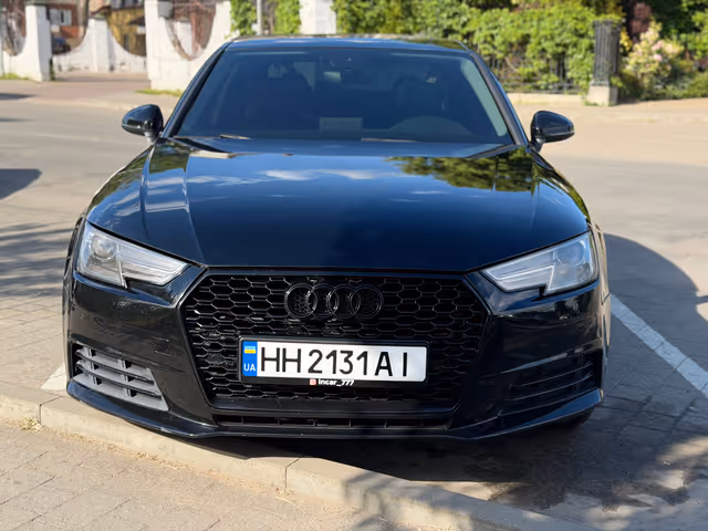 Audi A4 - фото 4