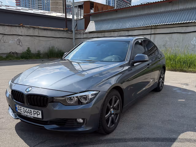 BMW 3 серії - фото 1