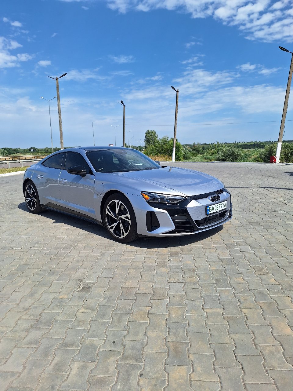 Audi e-tron GT - фото 5