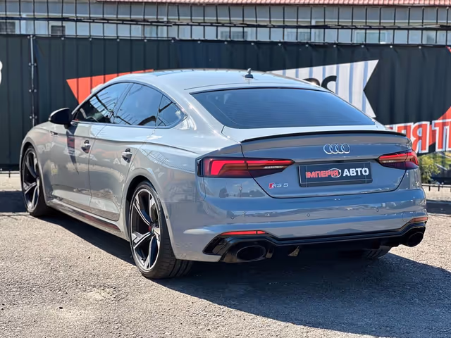 Audi RS 5 - фото 4