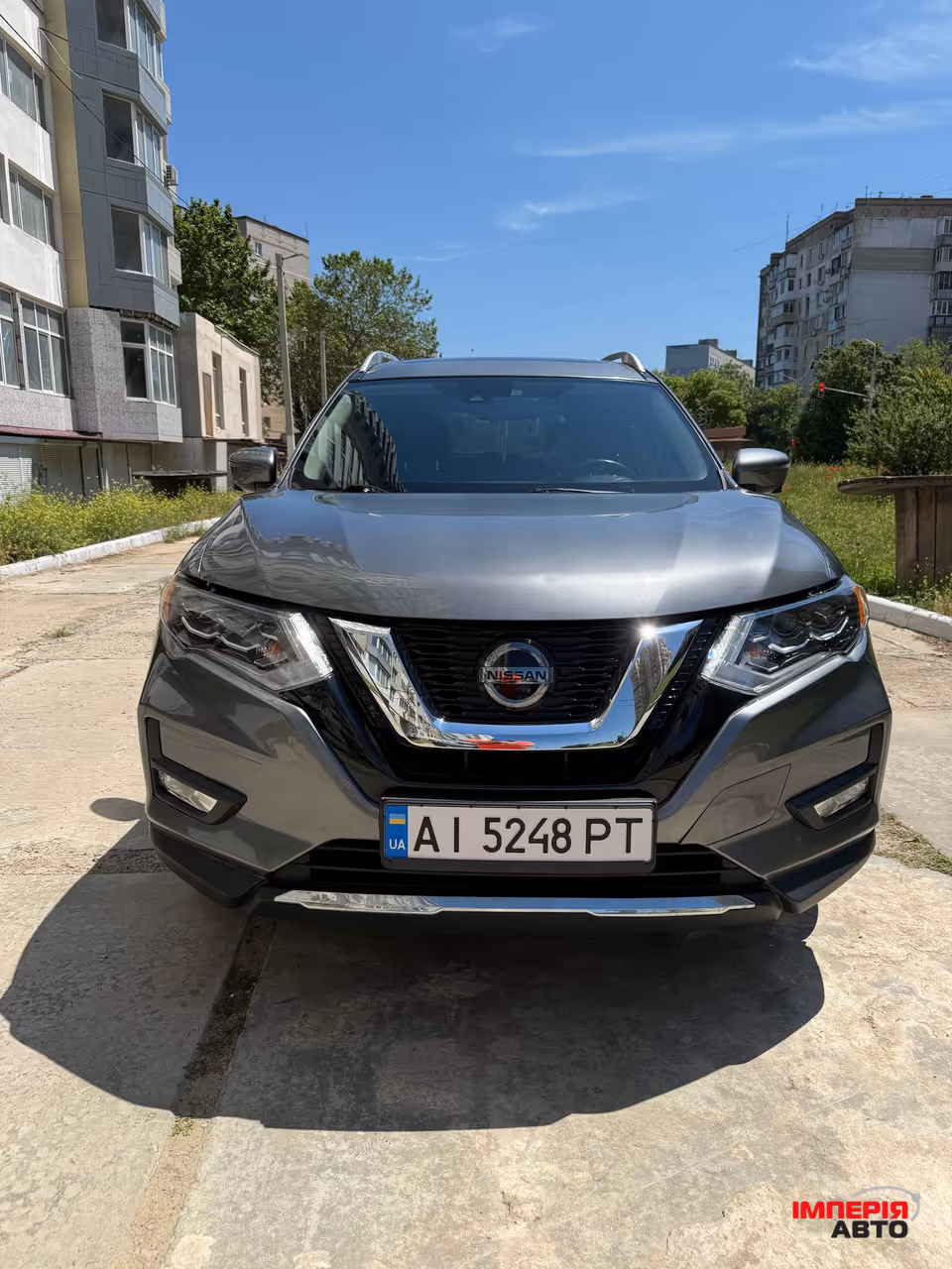 Nissan Rogue - фото 1