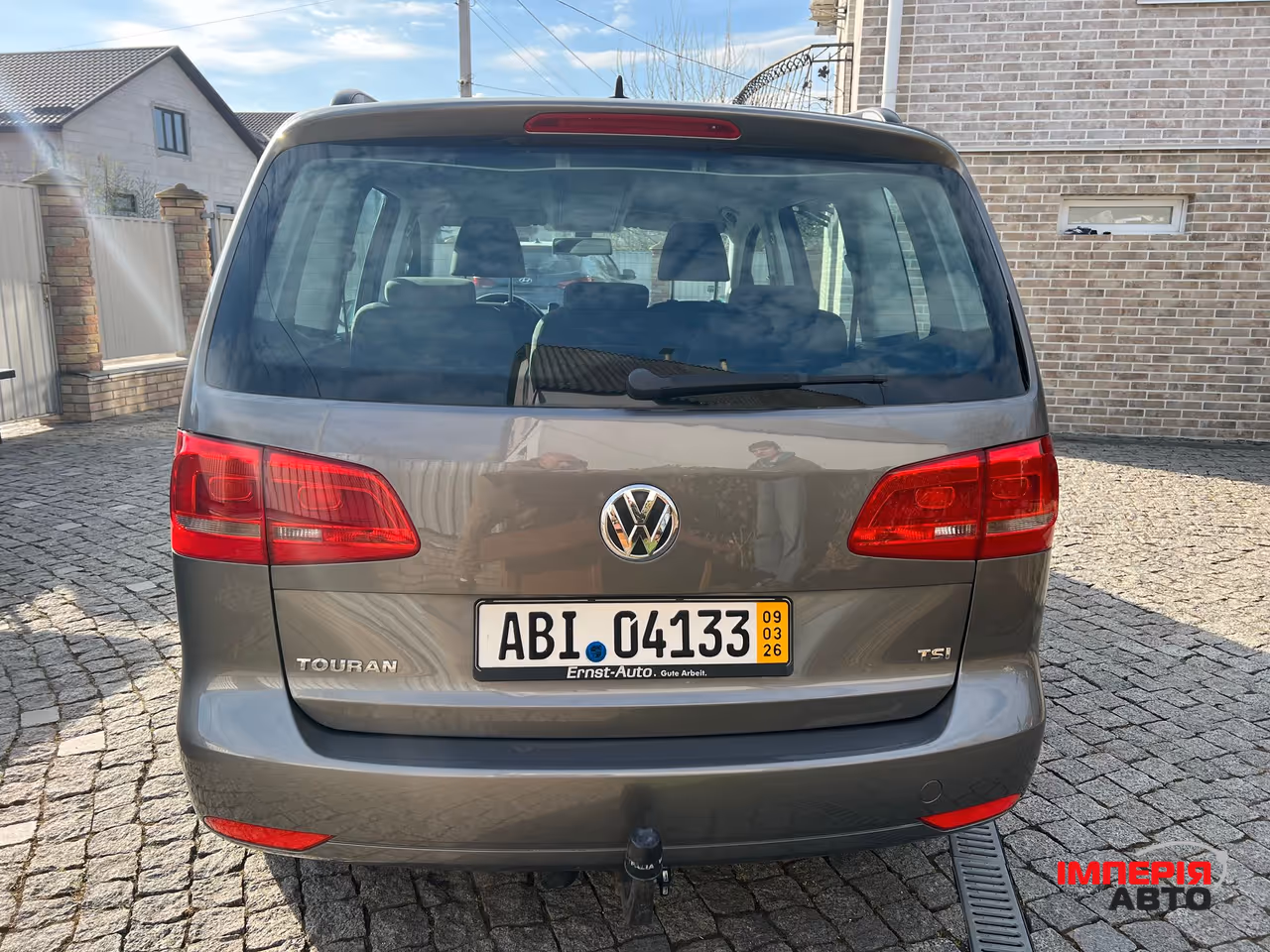 Volkswagen Touran - фото 2