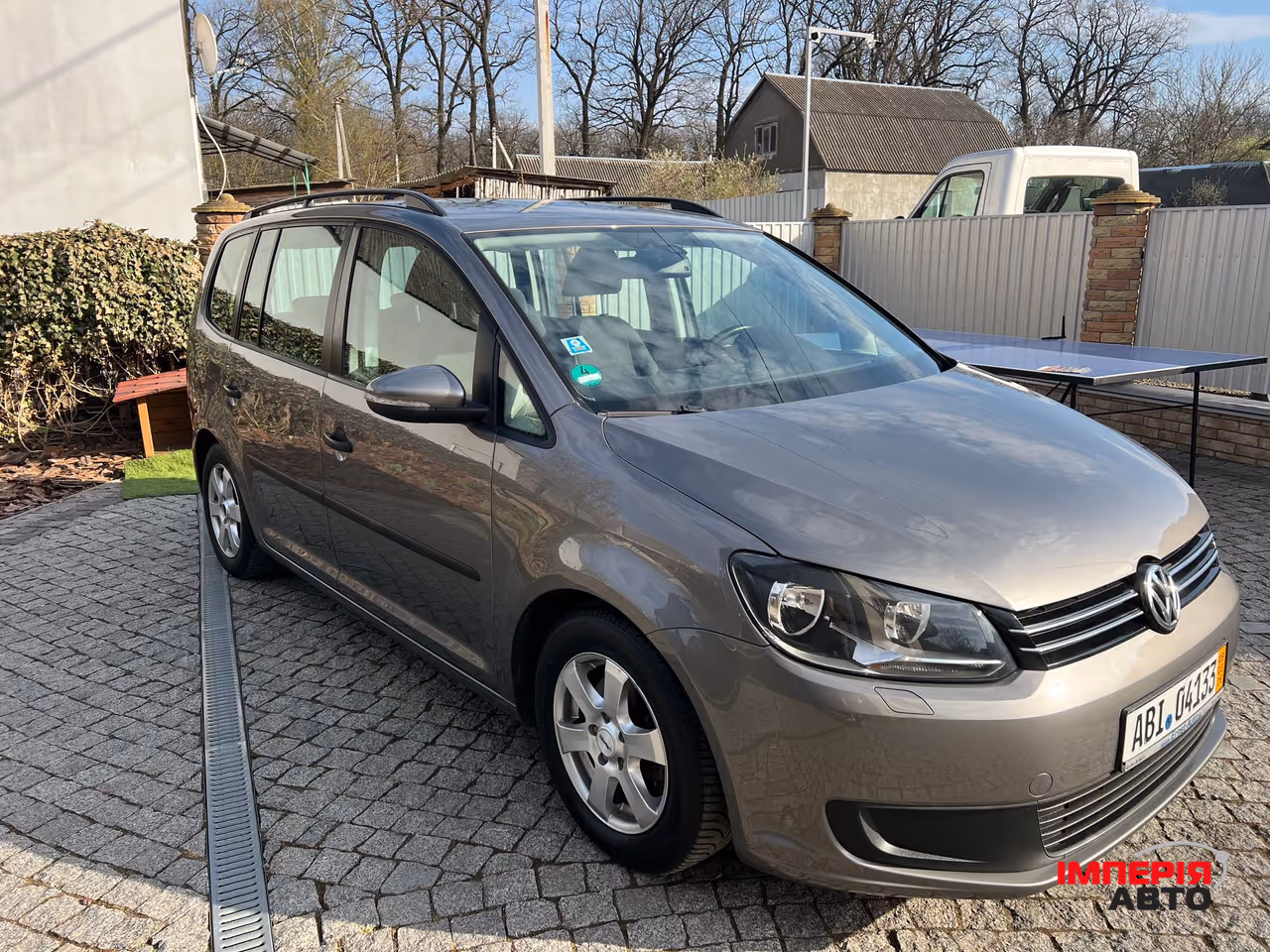 Volkswagen Touran - фото 5