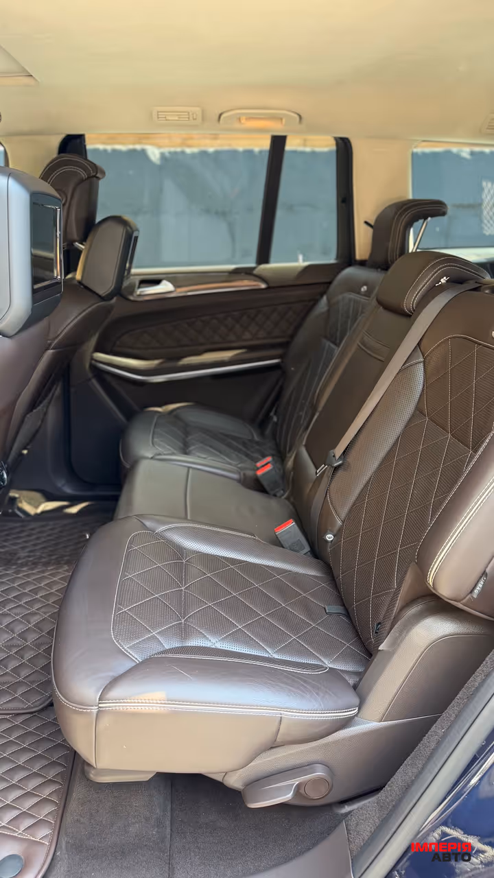 Mercedes-Benz GLS - фото 20