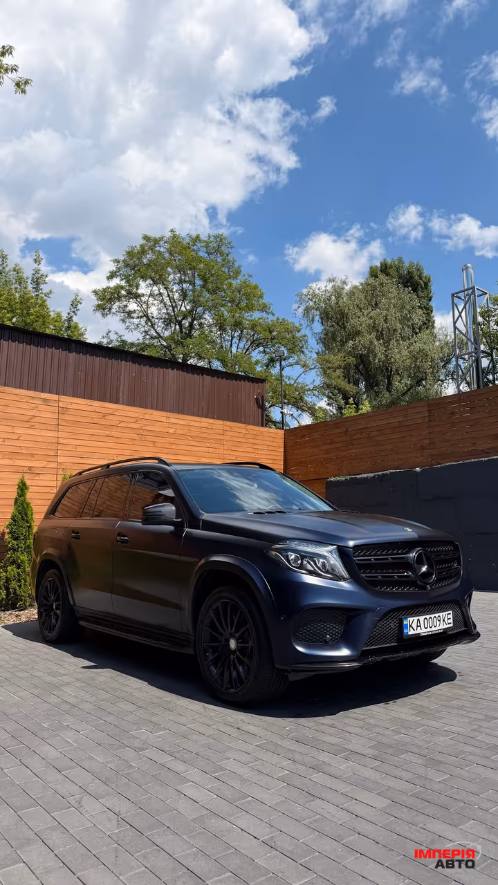Mercedes-Benz GLS - фото 5