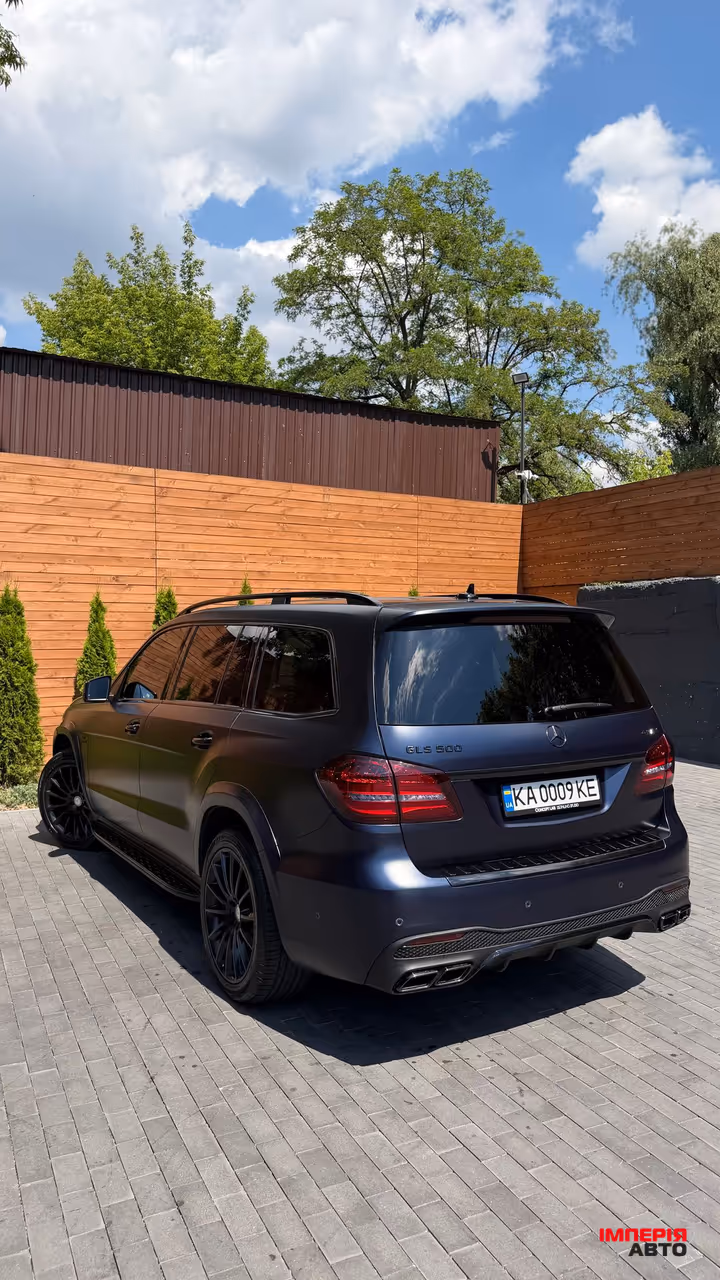 Mercedes-Benz GLS - фото 7