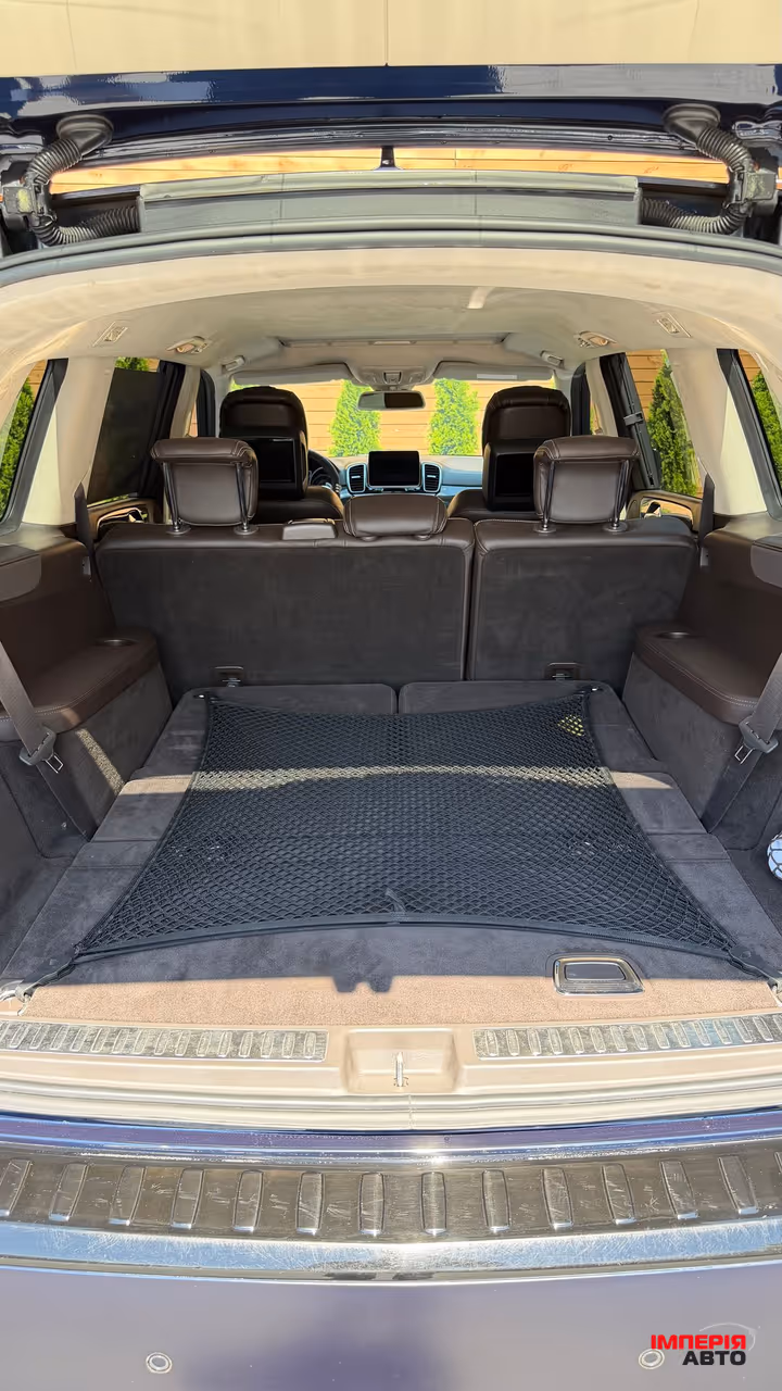 Mercedes-Benz GLS - фото 22