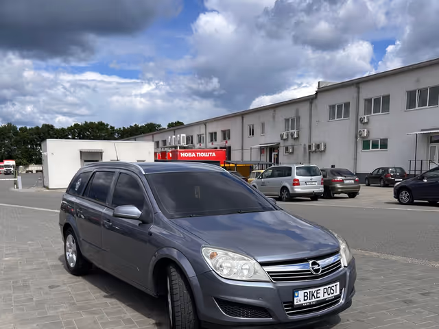 Opel Astra - фото 2