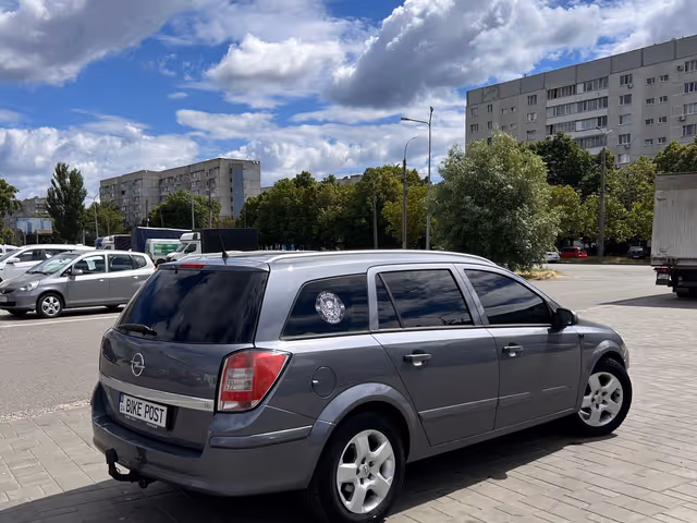 Opel Astra - фото 3