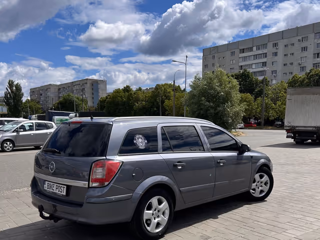 Opel Astra - фото 5